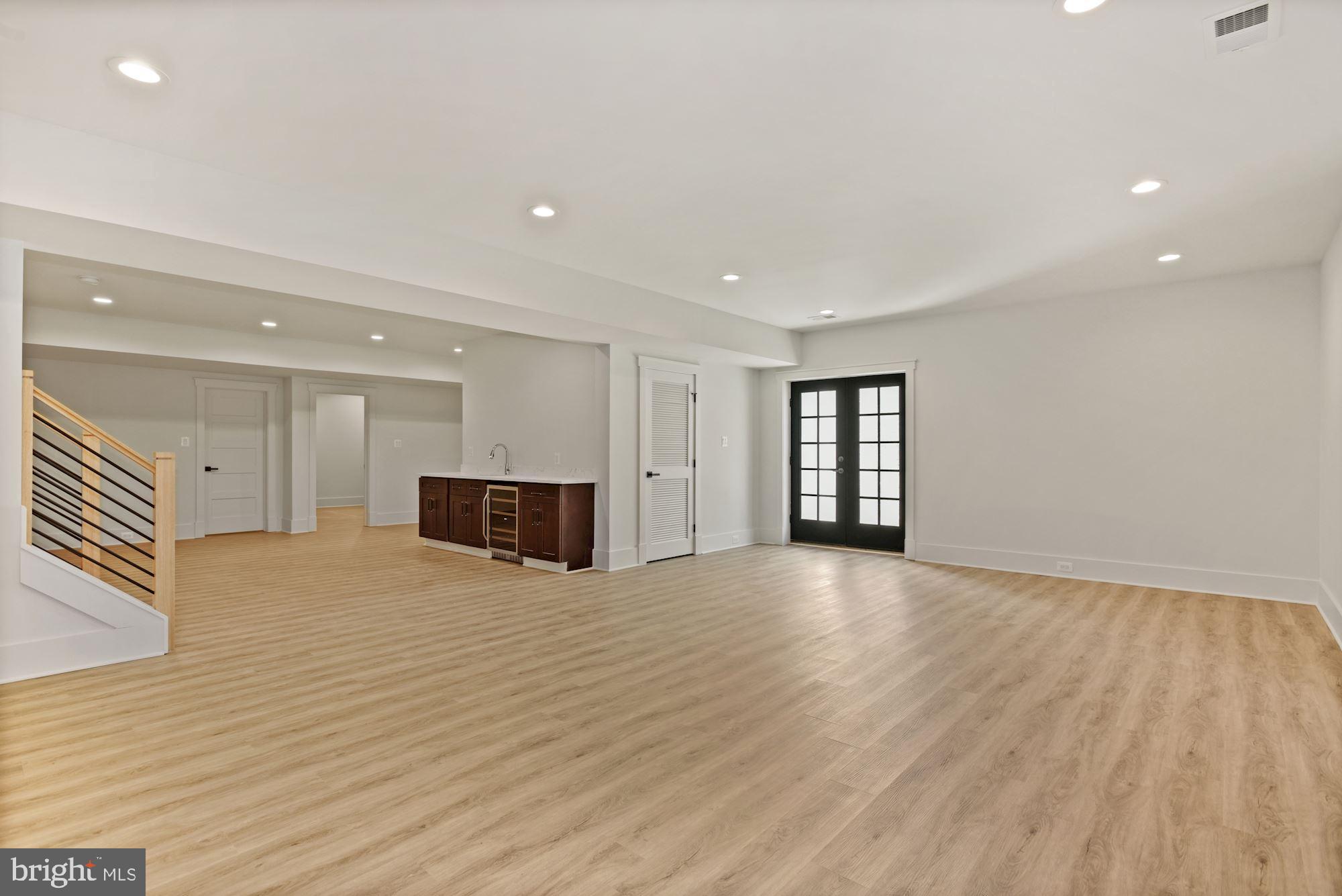 6709 Old Chesterbrook Road McLean, VA 22101 - Photo 26 of 45