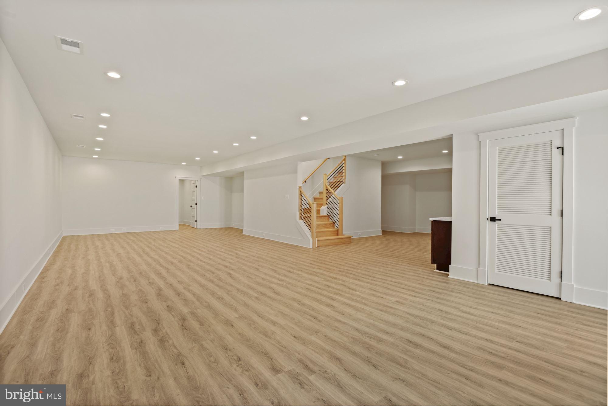 6709 Old Chesterbrook Road McLean, VA 22101 - Photo 27 of 45