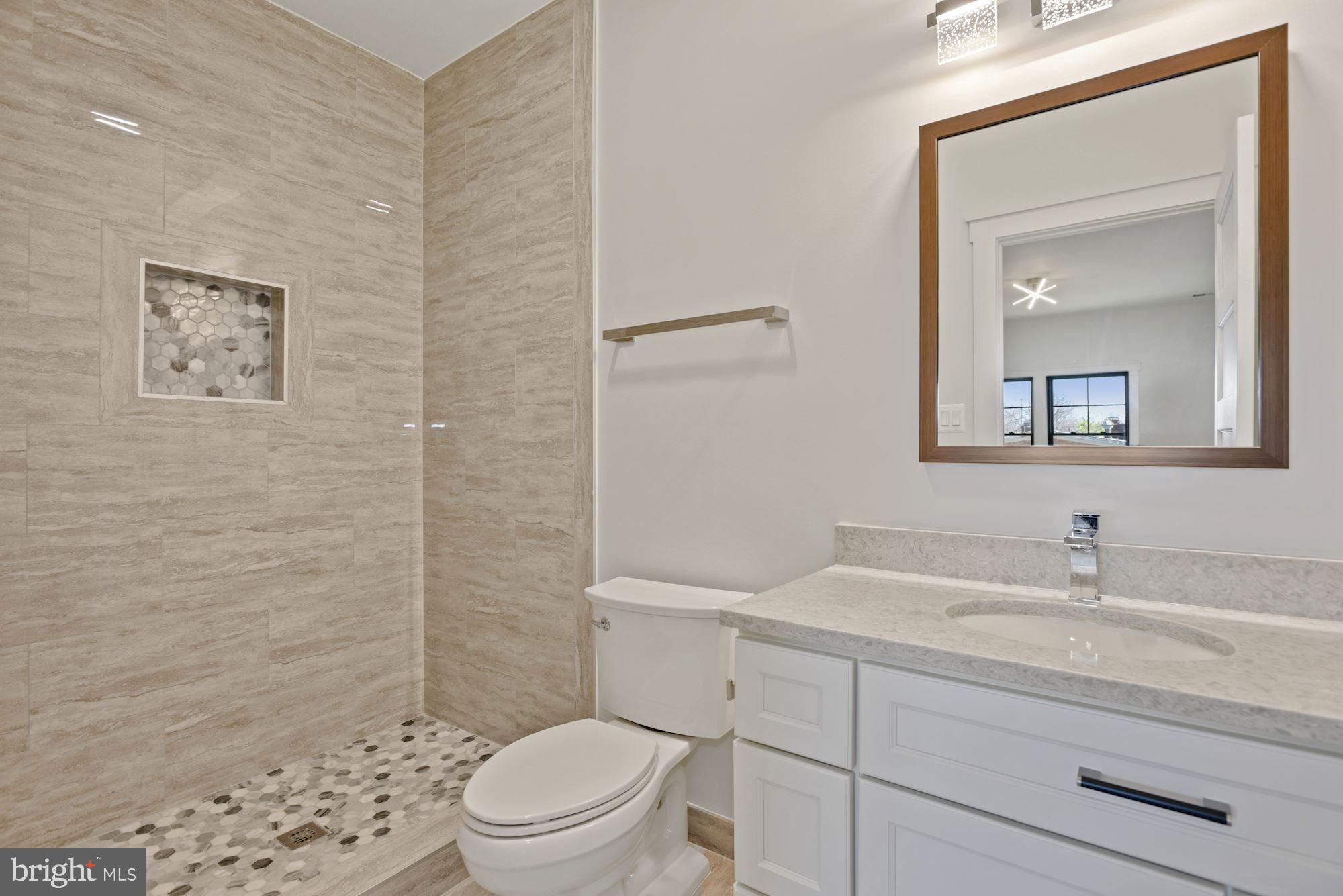 6709 Old Chesterbrook Road McLean, VA 22101 - Photo 33 of 45