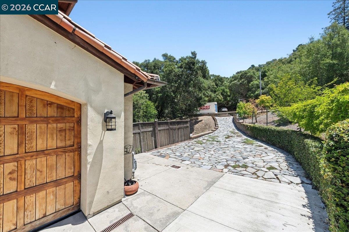 820 Acalanes Road Lafayette, CA 94549 - Photo 25 of 99