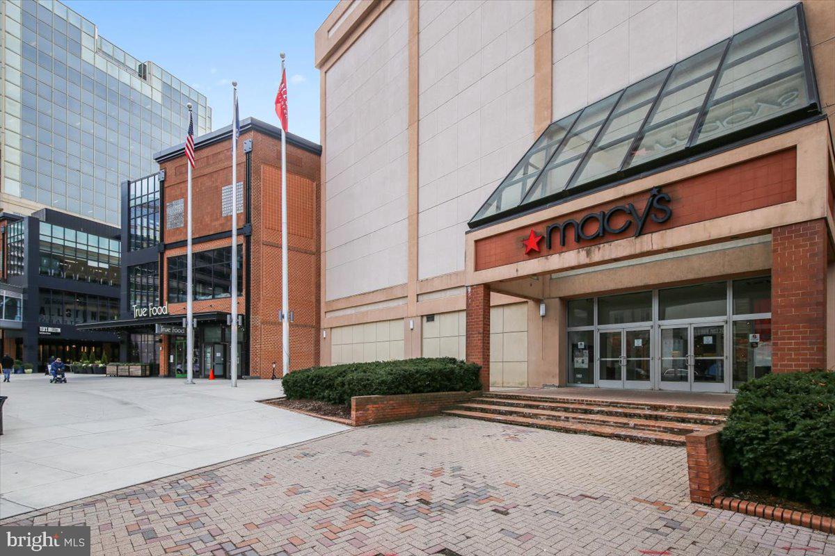 851 North Glebe Road, Unit 1003 Arlington, VA 22203 - Photo 57 of 73