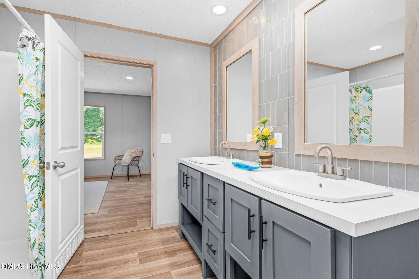 7218 Race Track Road Castalia, NC 27816 - Photo 15 of 30 Main Bathroom Suite