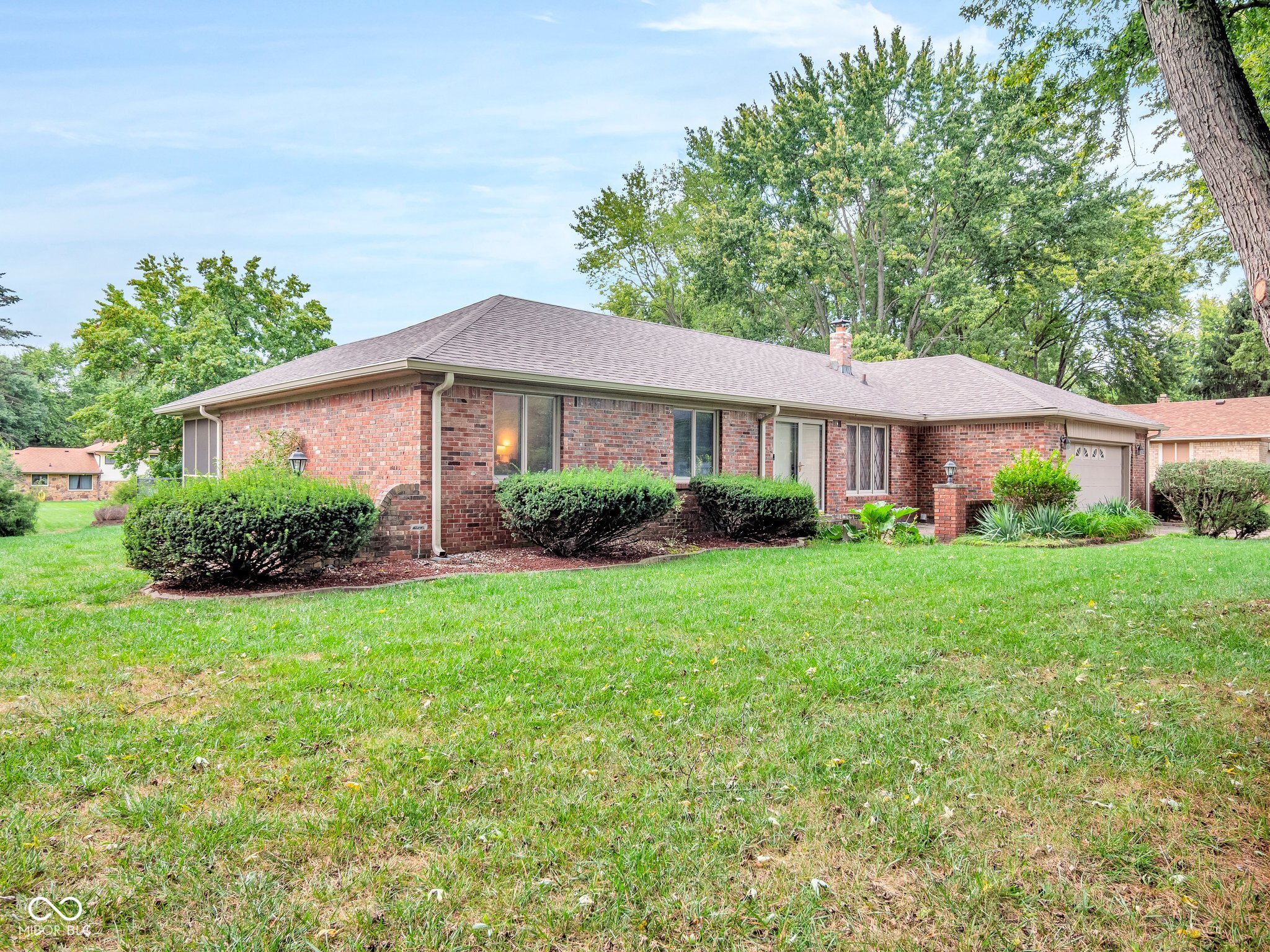 694 Valley Way Road Greenwood, IN 46142 - Photo 4 of 28 Gallery Image 4