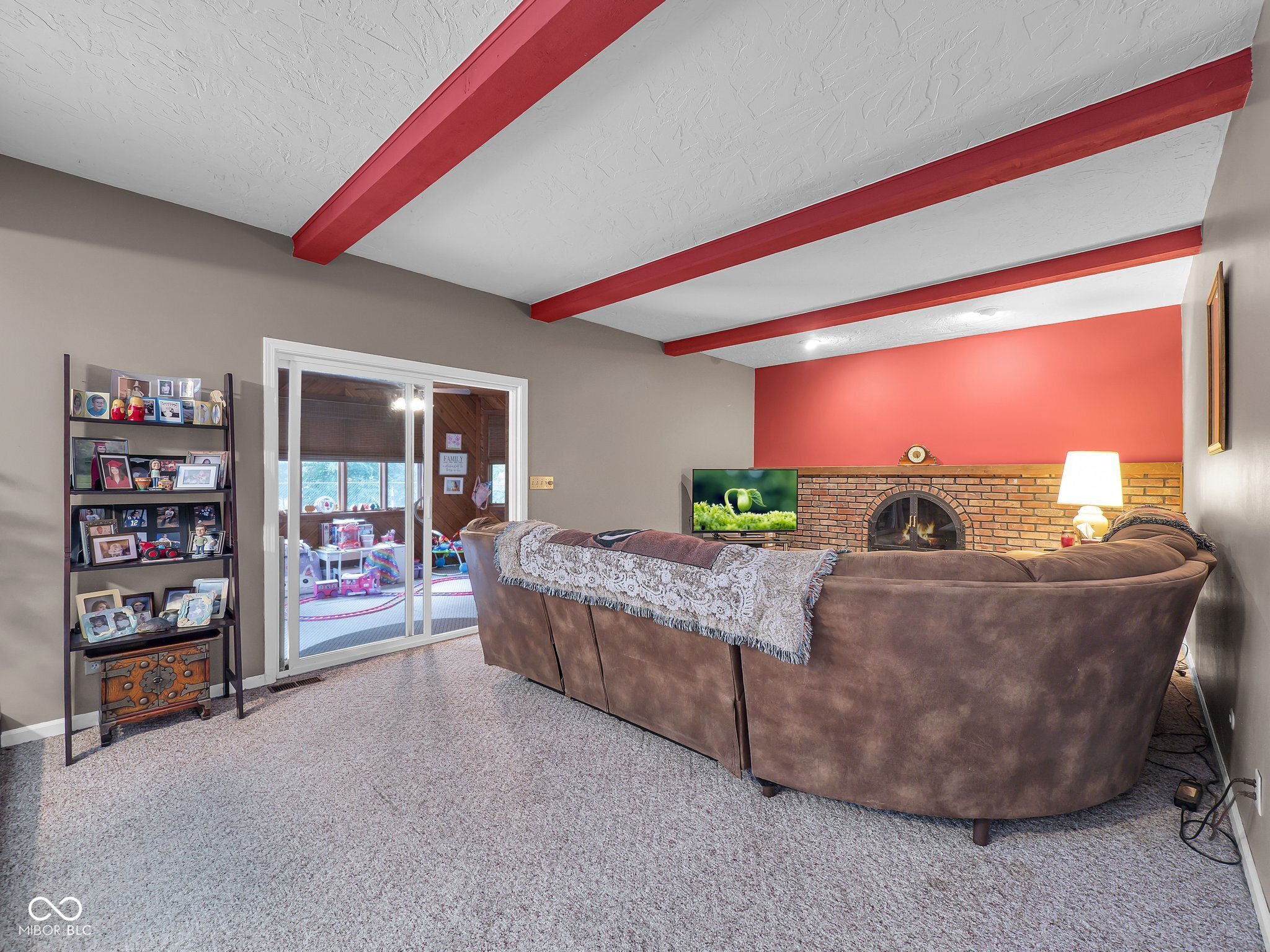 694 Valley Way Road Greenwood, IN 46142 - Photo 8 of 28 Gallery Image 8