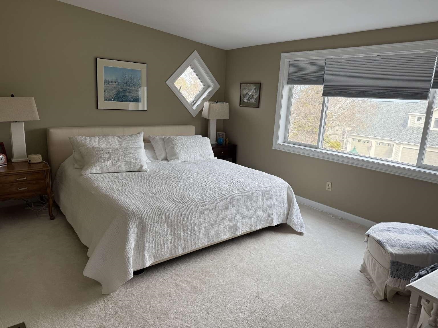73 Park Road South Burlington, VT 05403 - Photo 3 of 20