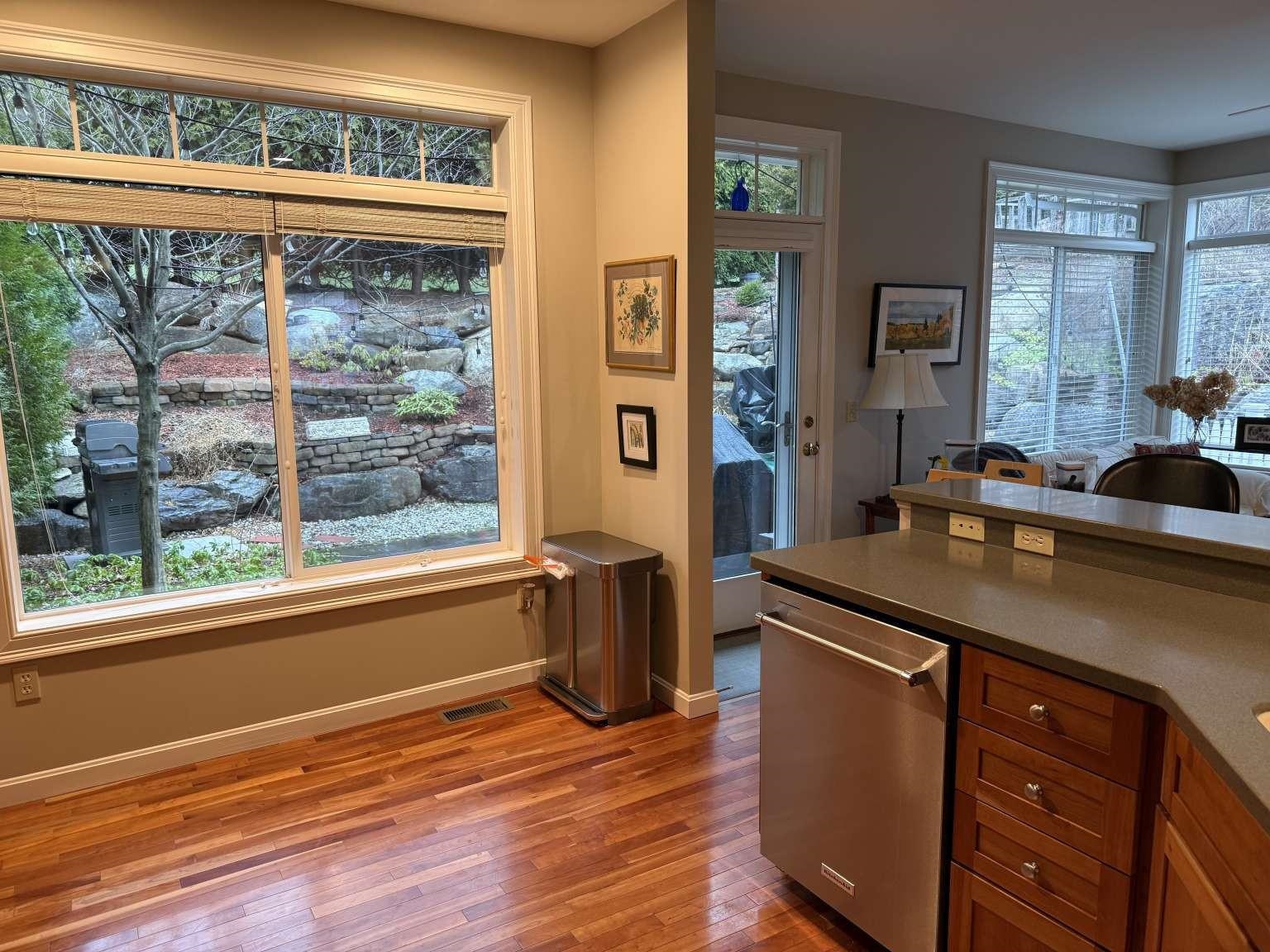 73 Park Road South Burlington, VT 05403 - Photo 7 of 20