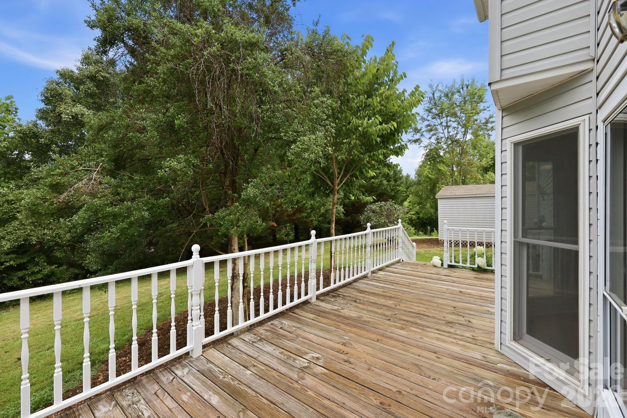 1091 Windswept Ridge Road Marshall, NC 28753 - Photo 34 of 48