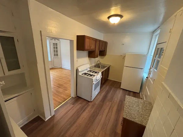 $1,450 | 2216 West Thome Avenue, Unit 3A, Chicago, IL 60659