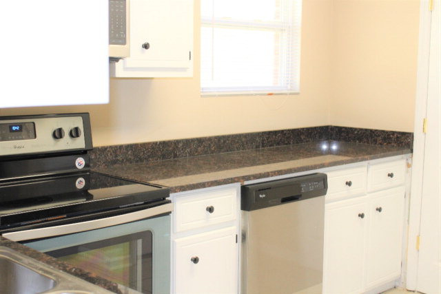341 Mc Cormick Road Martinez, GA 30907 - Photo 4 of 24