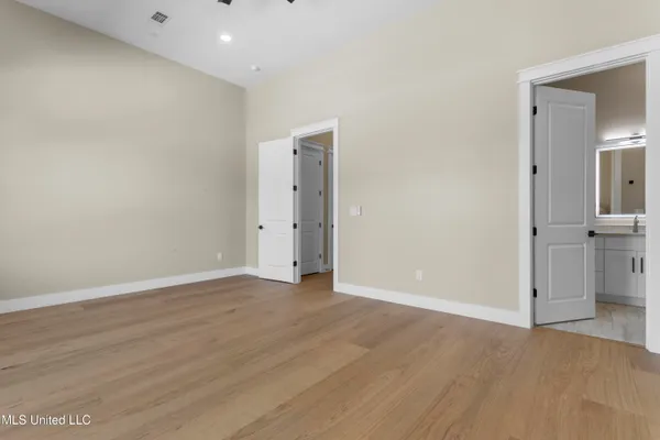 $1,580,000 | 1852 Beach Boulevard, Biloxi, MS 39531