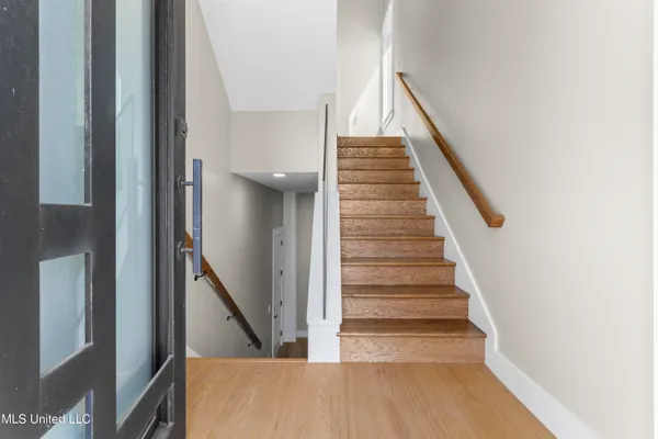 $1,580,000 | 1852 Beach Boulevard, Biloxi, MS 39531