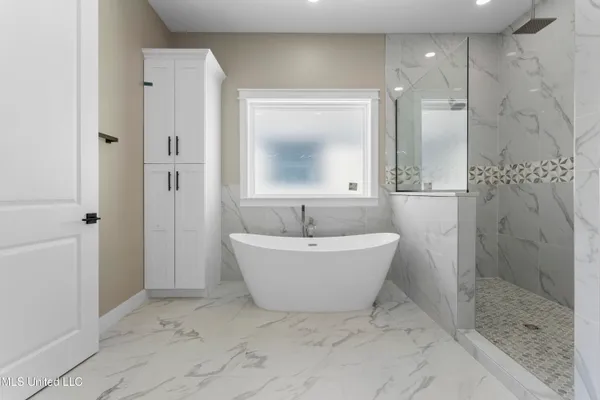 $1,580,000 | 1852 Beach Boulevard, Biloxi, MS 39531