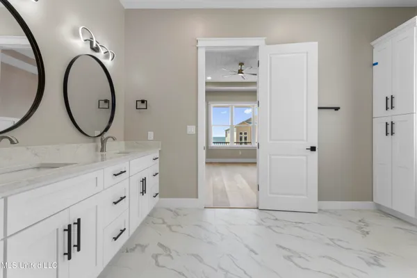 $1,580,000 | 1852 Beach Boulevard, Biloxi, MS 39531