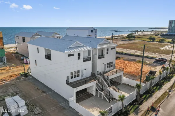 $1,580,000 | 1852 Beach Boulevard, Biloxi, MS 39531