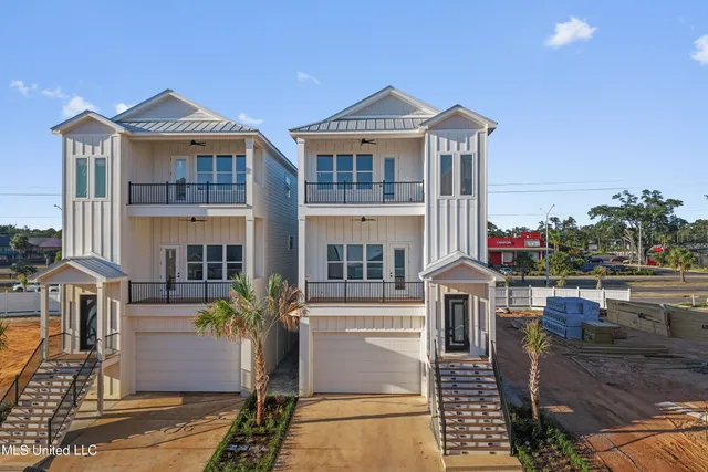 $1,580,000 | 1852 Beach Boulevard, Biloxi, MS 39531