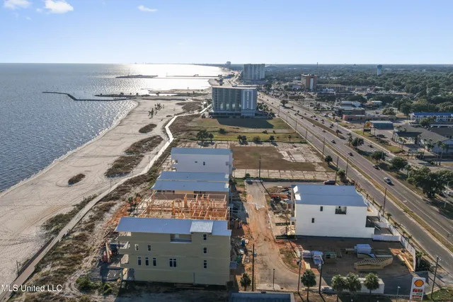 $1,580,000 | 1852 Beach Boulevard, Biloxi, MS 39531