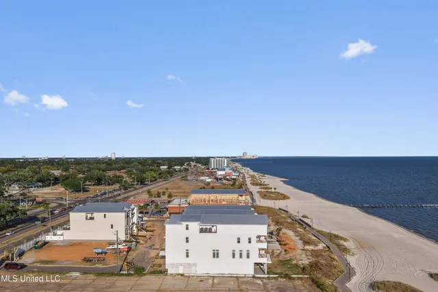 $1,580,000 | 1852 Beach Boulevard, Biloxi, MS 39531