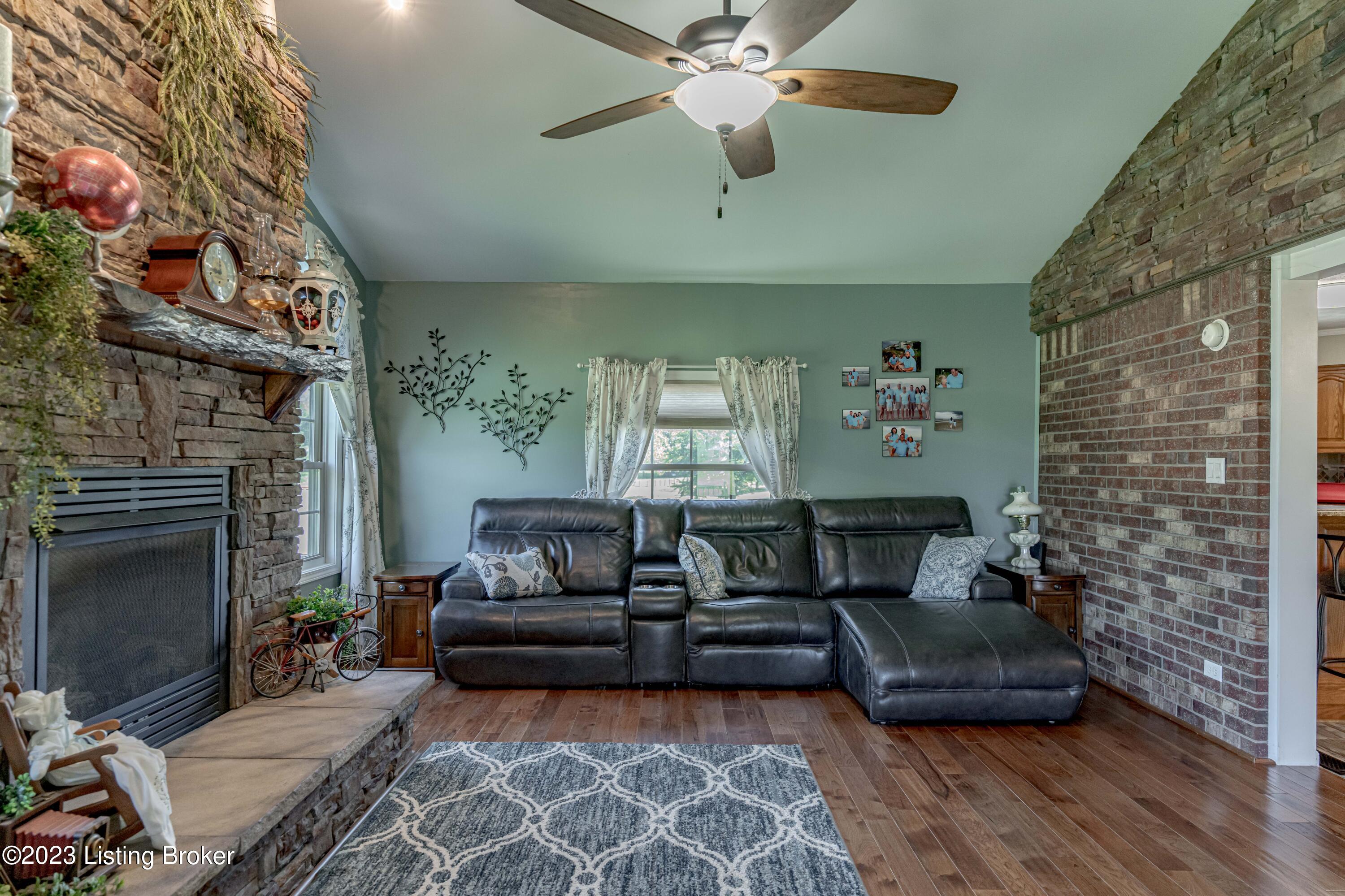 3561 Waddy Road Waddy, KY 40076 - Photo 32 of 151 DSC05509