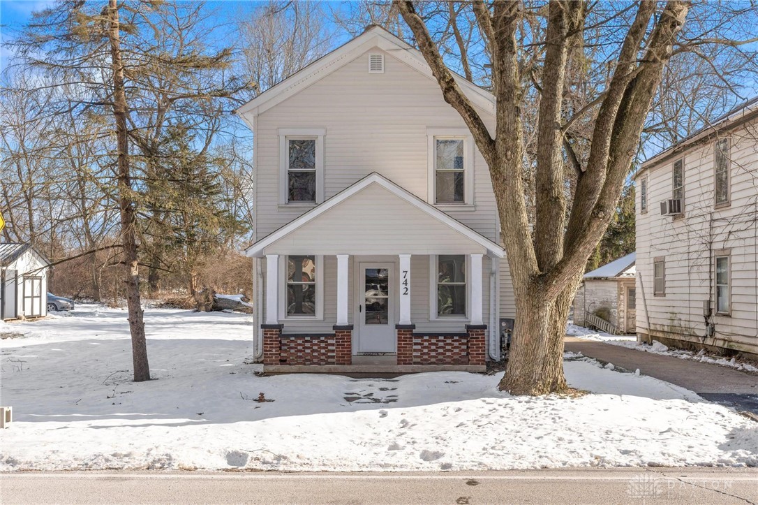 742 Alpha Road Beavercreek, OH 45301 - Photo 1 of 25