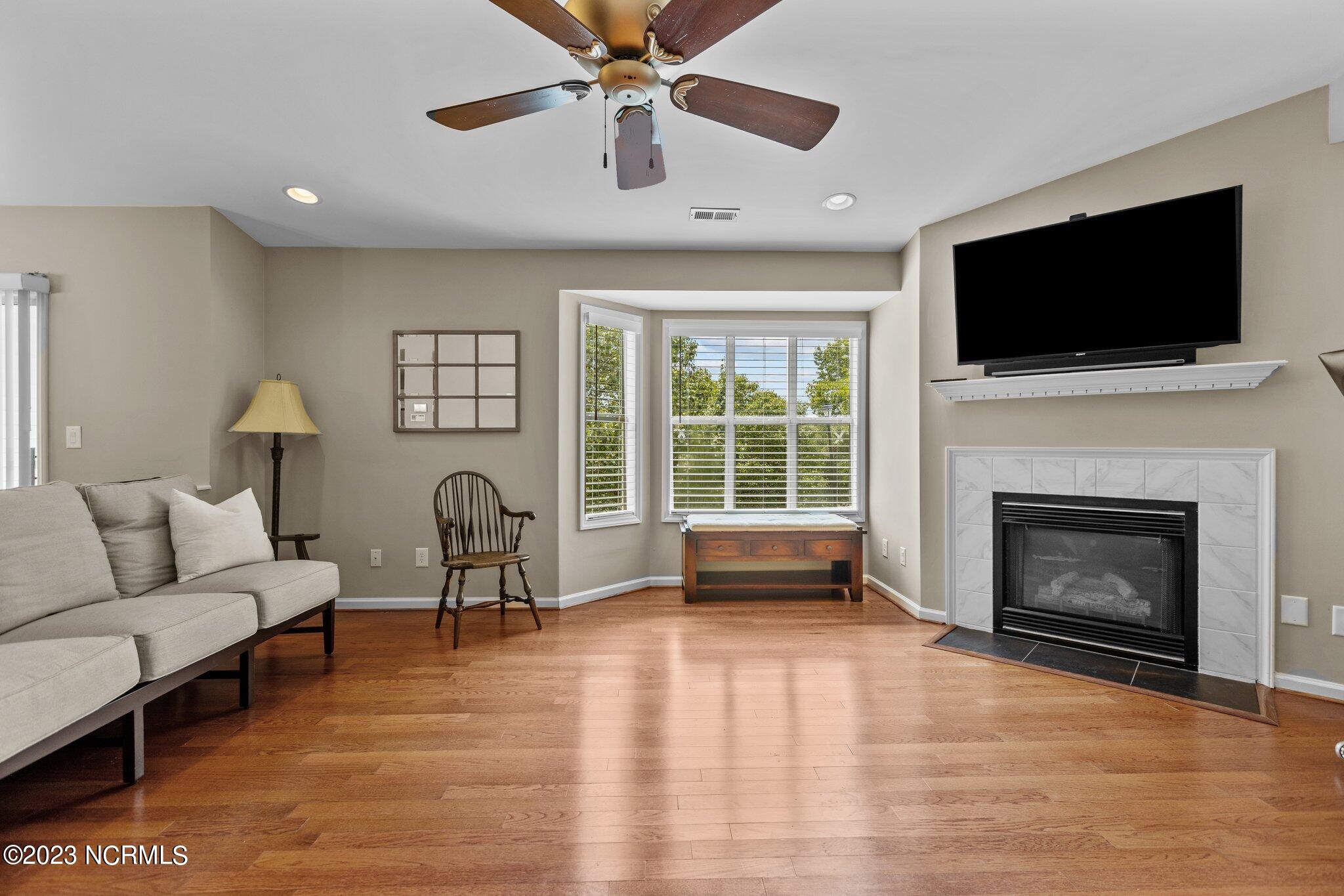 515 Spring Forest Road, Unit F Greenville, NC 27834 - Photo 8 of 30 10-web-or-mls-IMGL6142