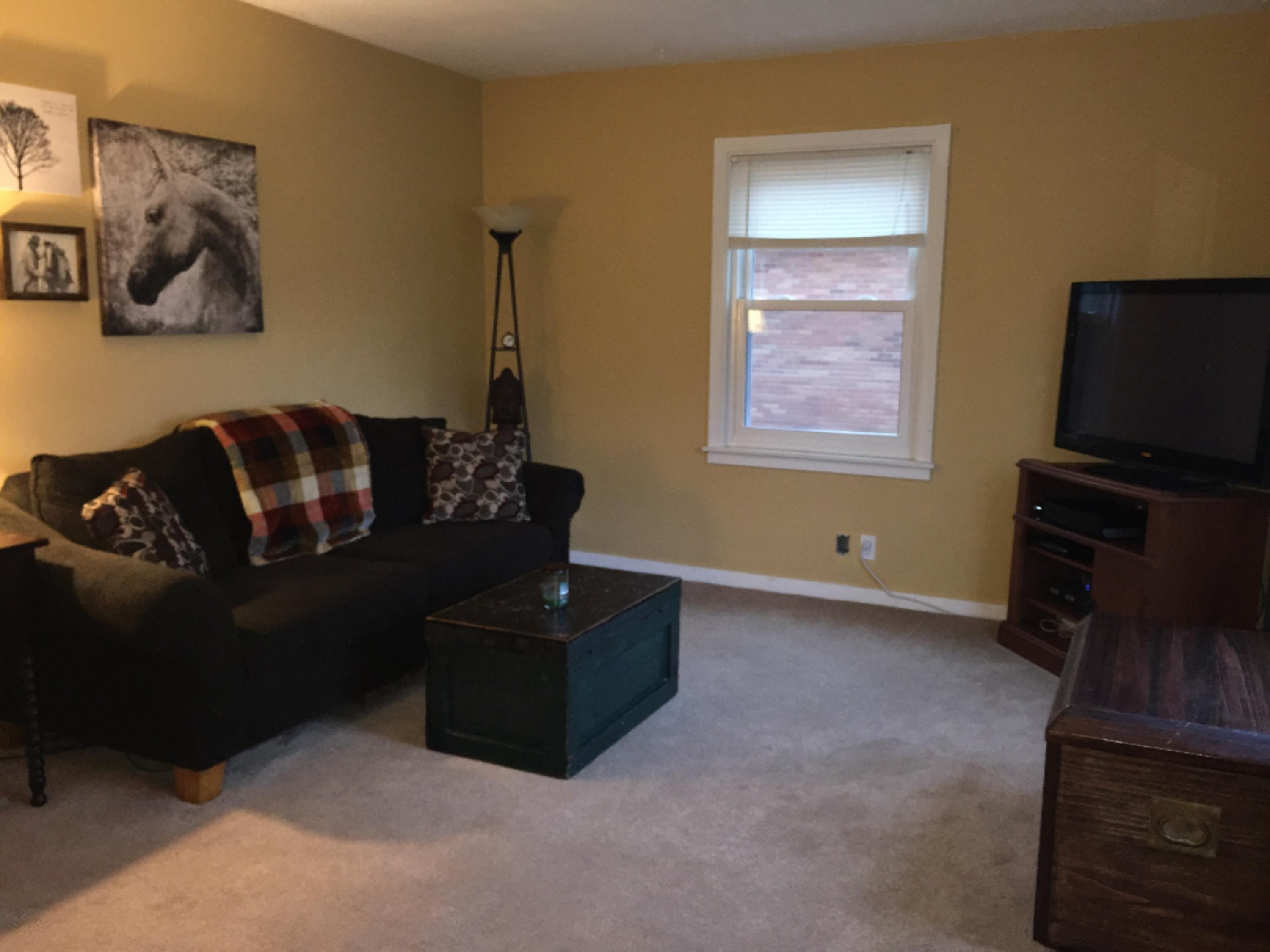 552 South Ottawa Road Benton Harbor, MI 49022 - Photo 3 of 26 IMG_4095