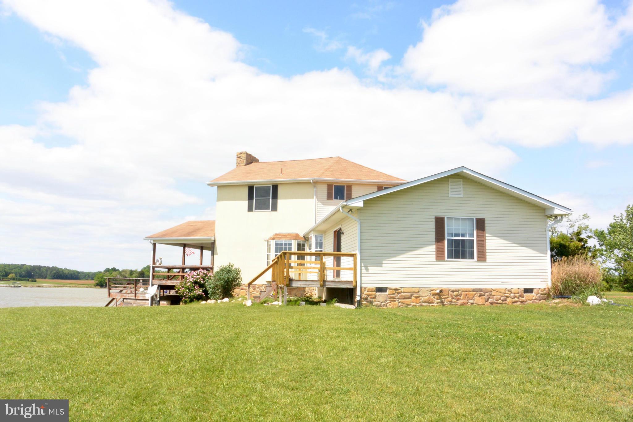 13805 Lloyd Point Farm Road Newburg, MD 20664 - Photo 8 of 27 Exterior (Rear)