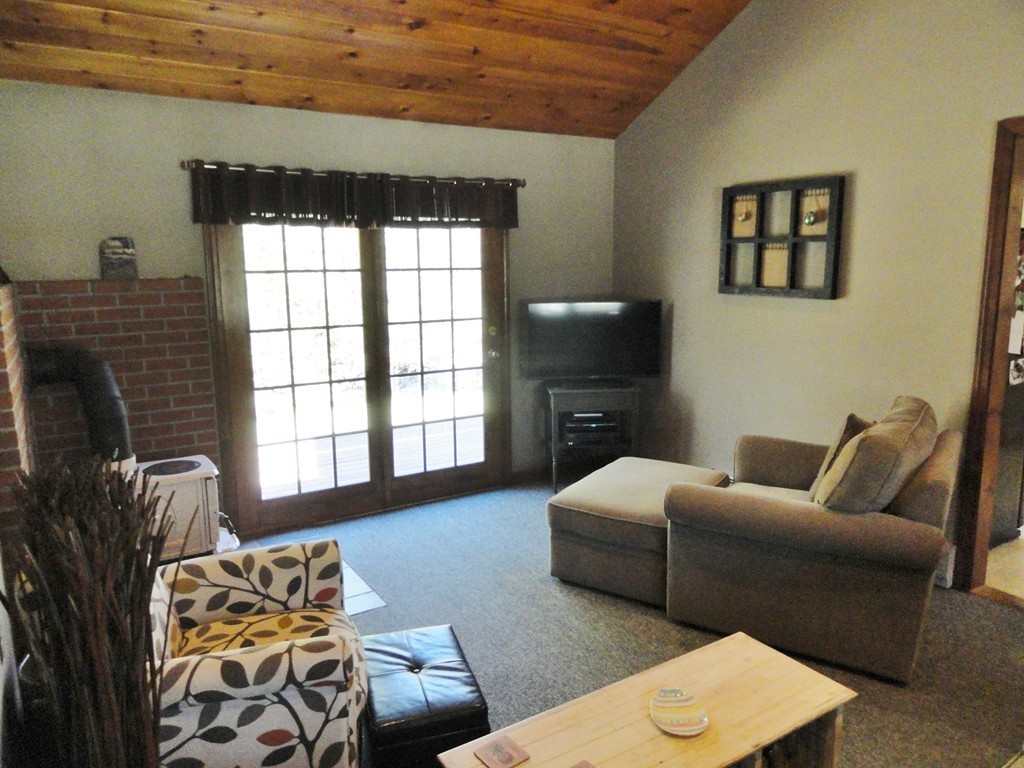 1 Britney Drive Rutland, MA 01543 - Photo 4 of 25 Gallery Image 4