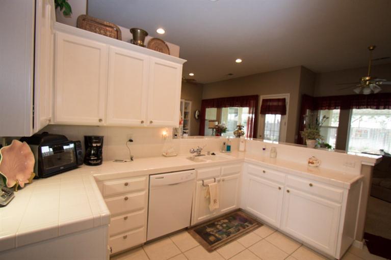 741 South Apple Avenue Reedley, CA 93654 - Photo 9 of 35 Gallery Image 9