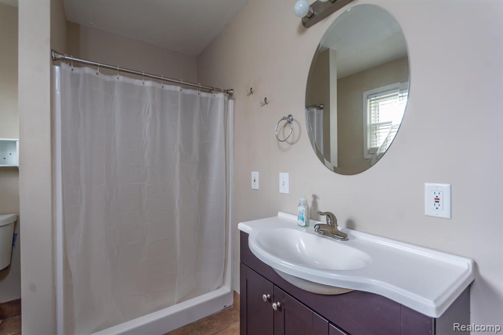 3801 Lansing Road Bancroft, MI 48414 - Photo 22 of 34
