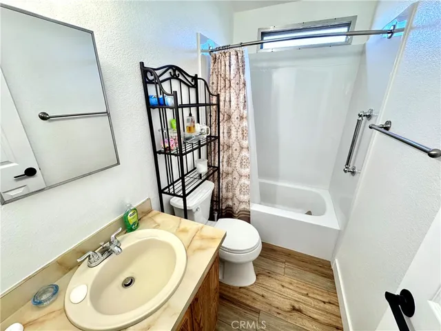 $399,900 | 23301 Ridge Rte Drive, Unit 26, Laguna Hills, CA 92653