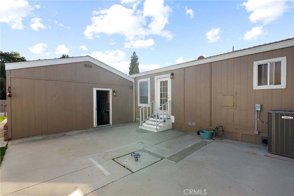 23301 Ridge Rte Drive, Unit 26 Laguna Hills, CA 92653 - Photo 18 of 20