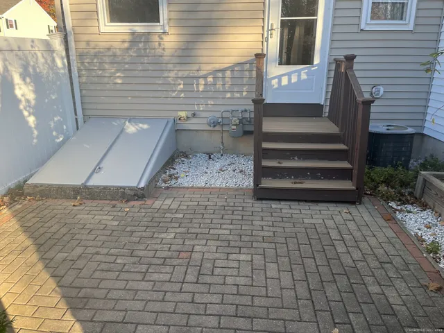 $2,450 | 2 Allspice Lane, Unit 2, Glastonbury, CT 06033