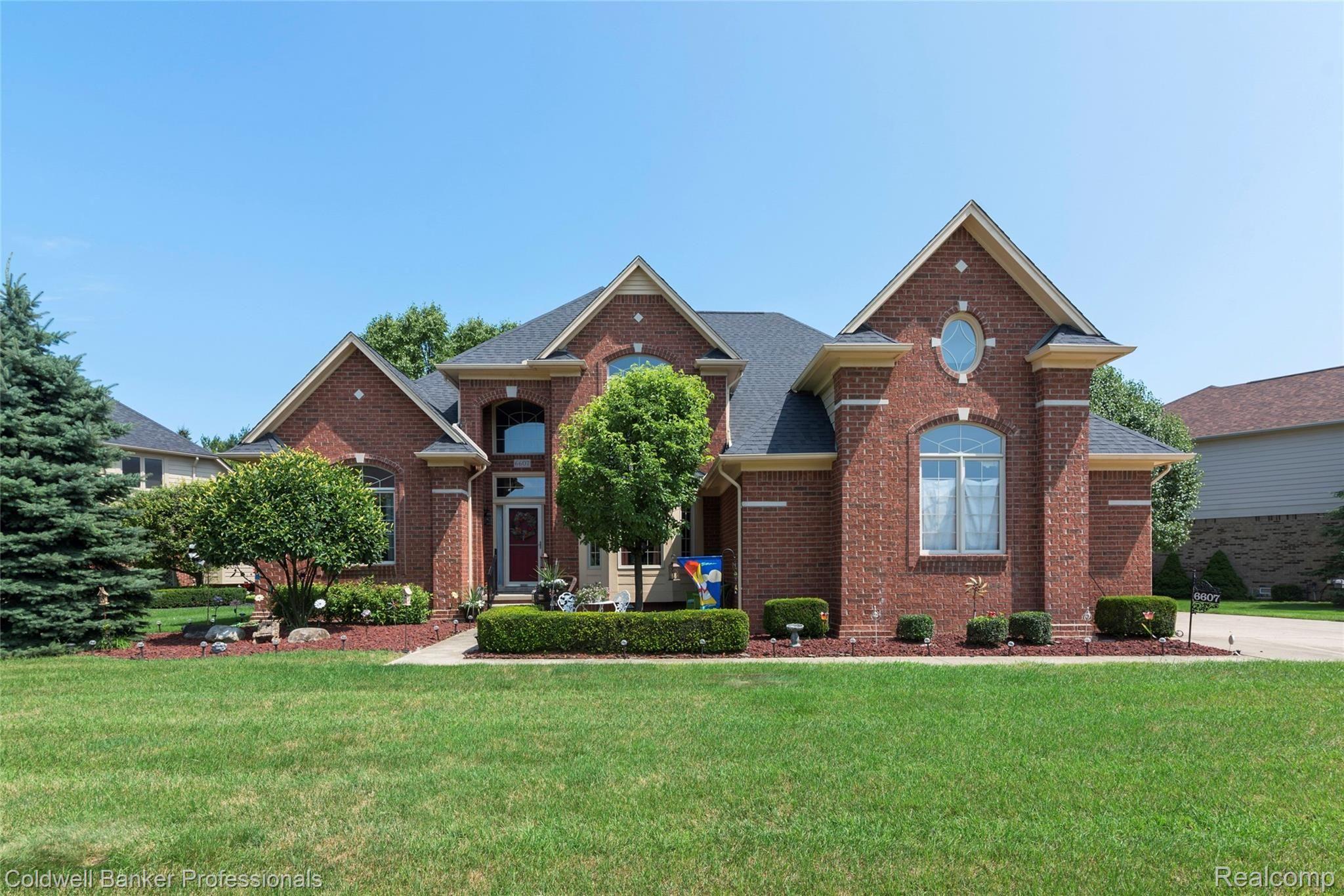 6607 Chatham Circle Rochester, MI 48306 - Photo 1 of 28 Great Curb Appeal