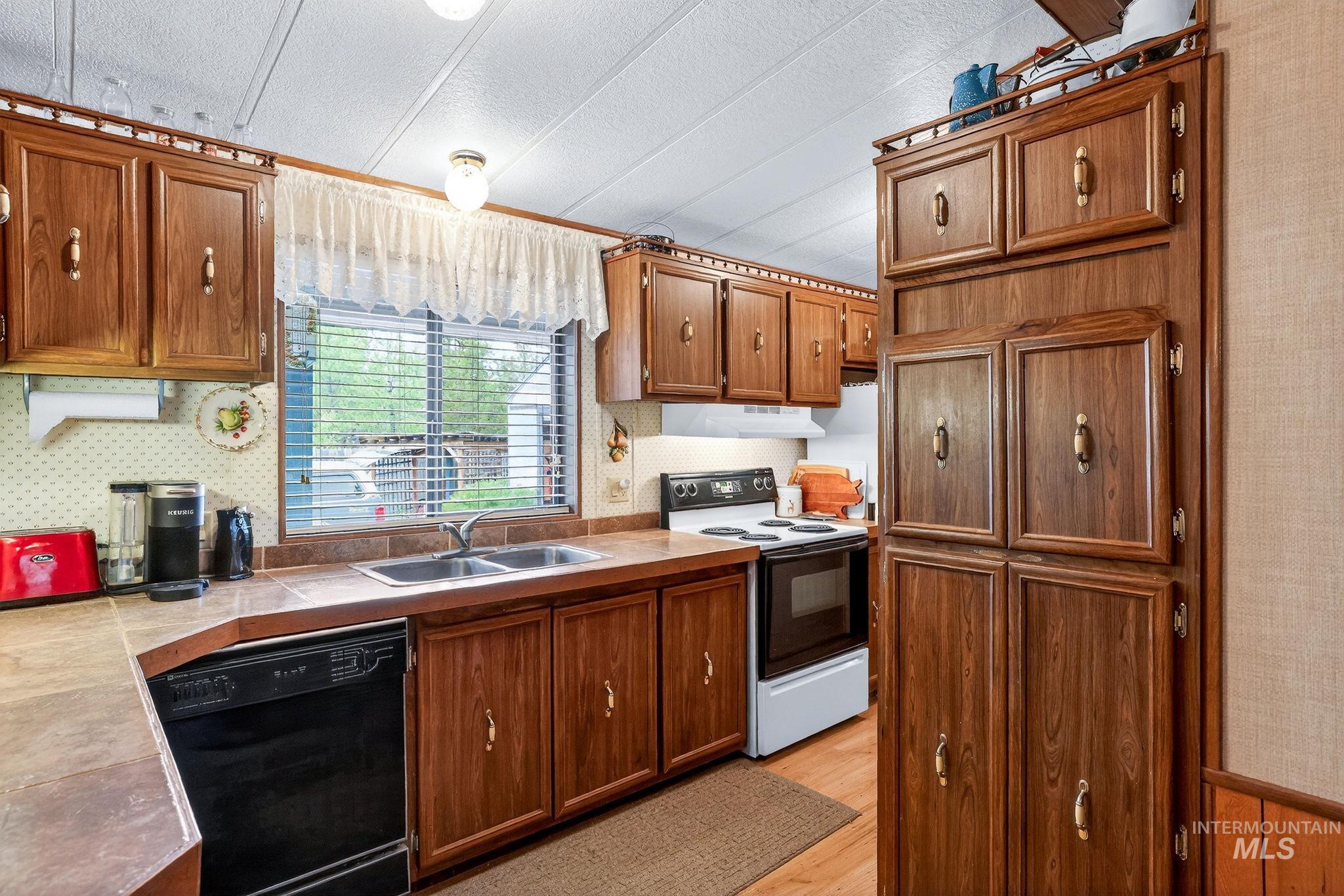 13122 Tucker Road Donnelly, ID 83615 - Photo 11 of 35