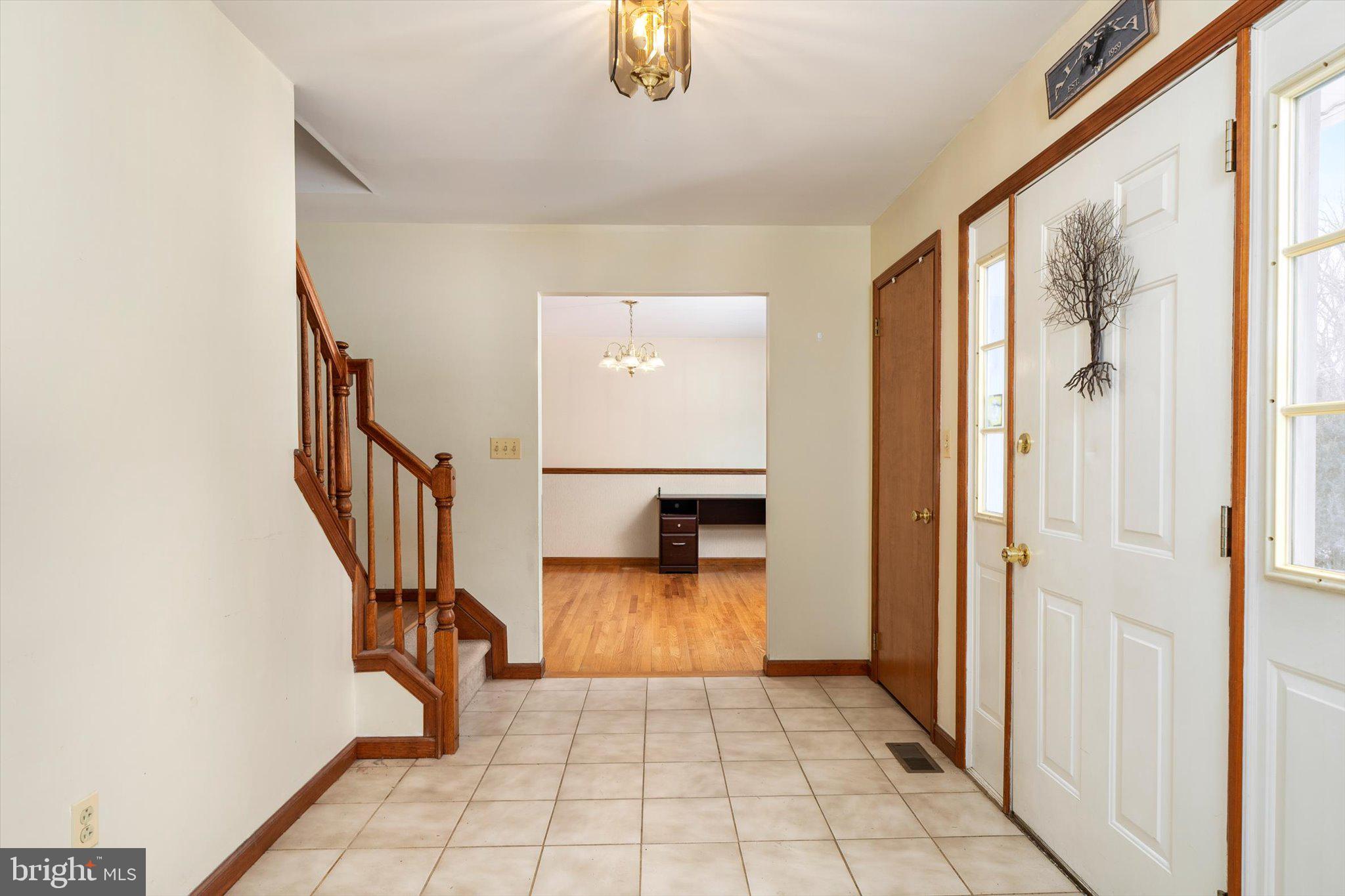 130 Hopkins Road New Egypt, NJ 08533 - Photo 2 of 35 Entry Foyer