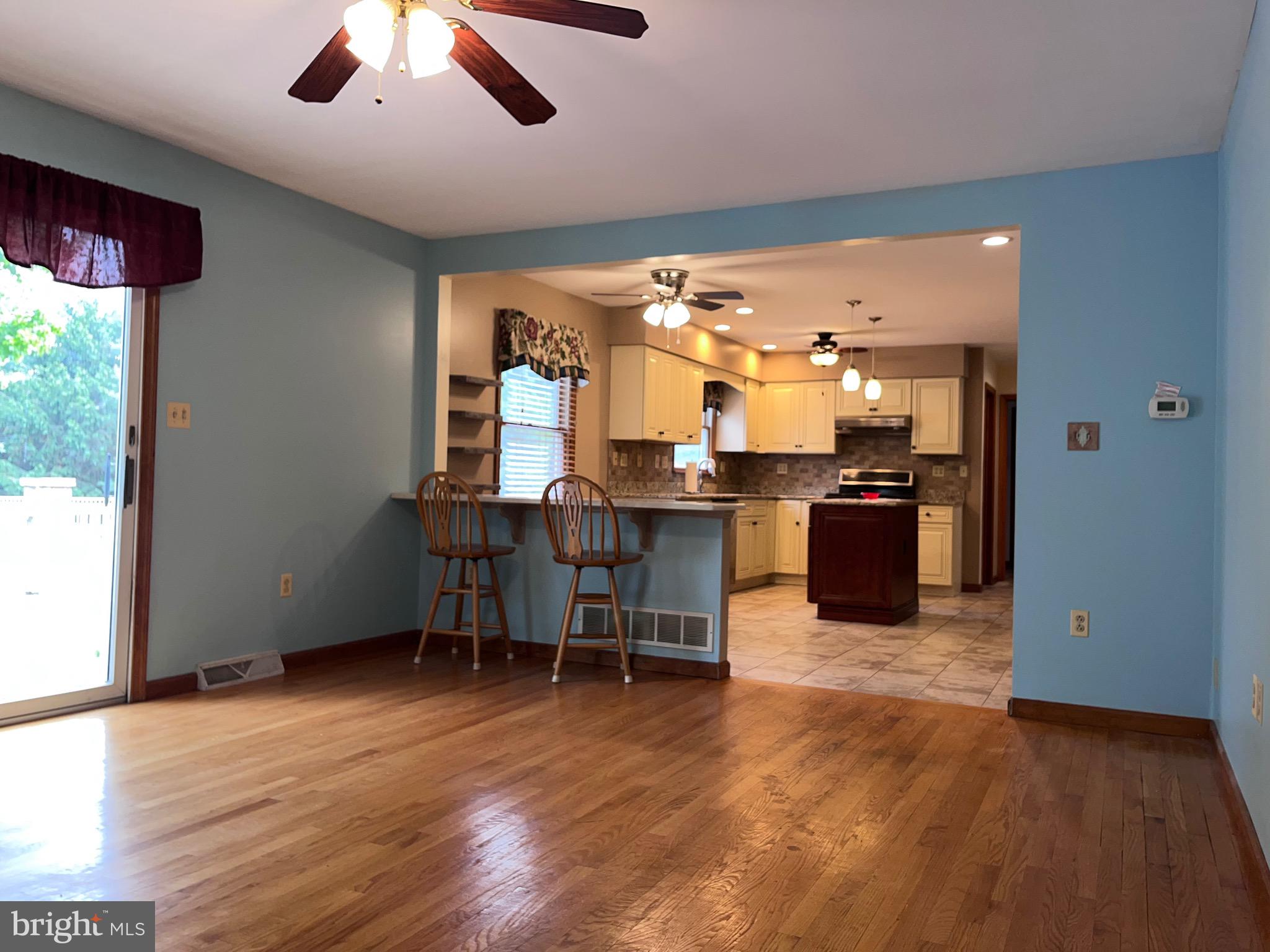 130 Hopkins Road New Egypt, NJ 08533 - Photo 5 of 37 Family Room