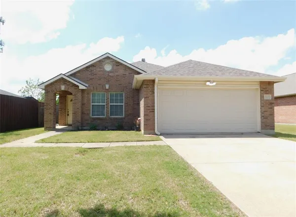 $1,900 | 2905 Lipizzan Drive, Denton, TX 76210