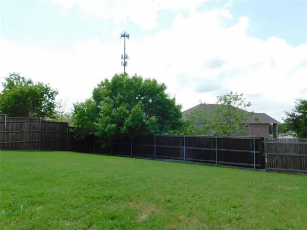 $1,900 | 2905 Lipizzan Drive, Denton, TX 76210