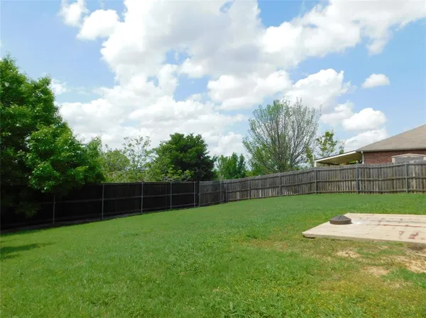 $1,900 | 2905 Lipizzan Drive, Denton, TX 76210
