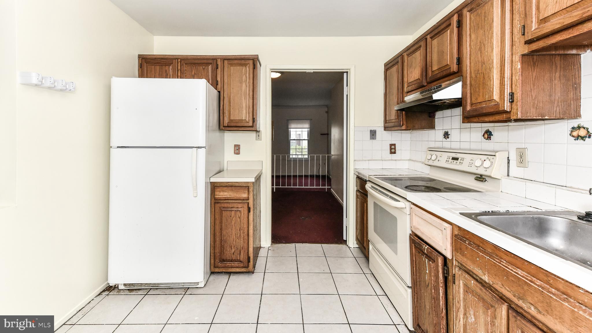 2446 Ridgehampton Court Reston, VA 20191 - Photo 4 of 17
