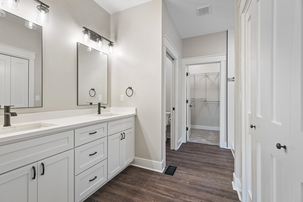 11950 Southgate Road Roscoe, IL 61073 - Photo 16 of 33 Gallery Image 16