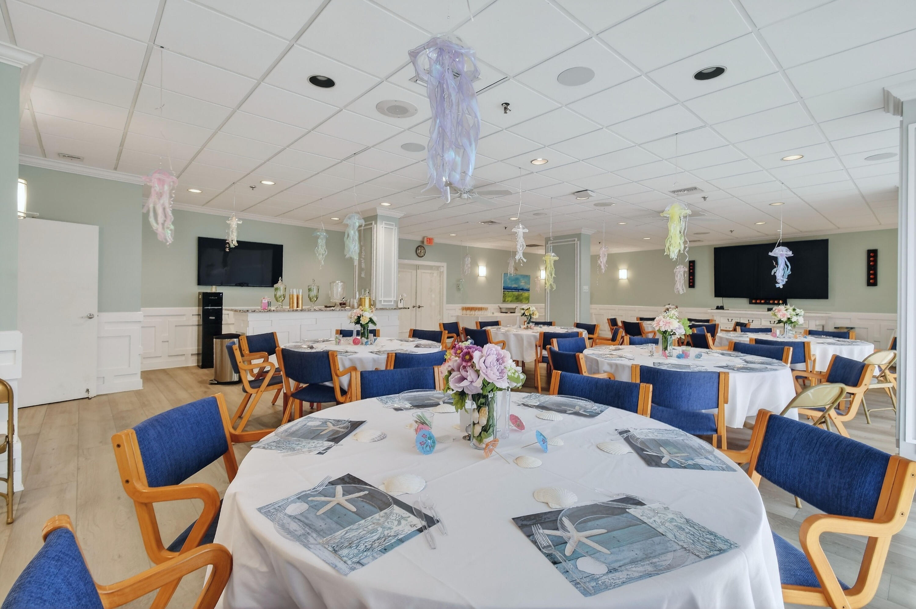 1300 Florida A1A, Unit 320 Jupiter, FL 33477 - Photo 57 of 92 a view of a dining room with furniture