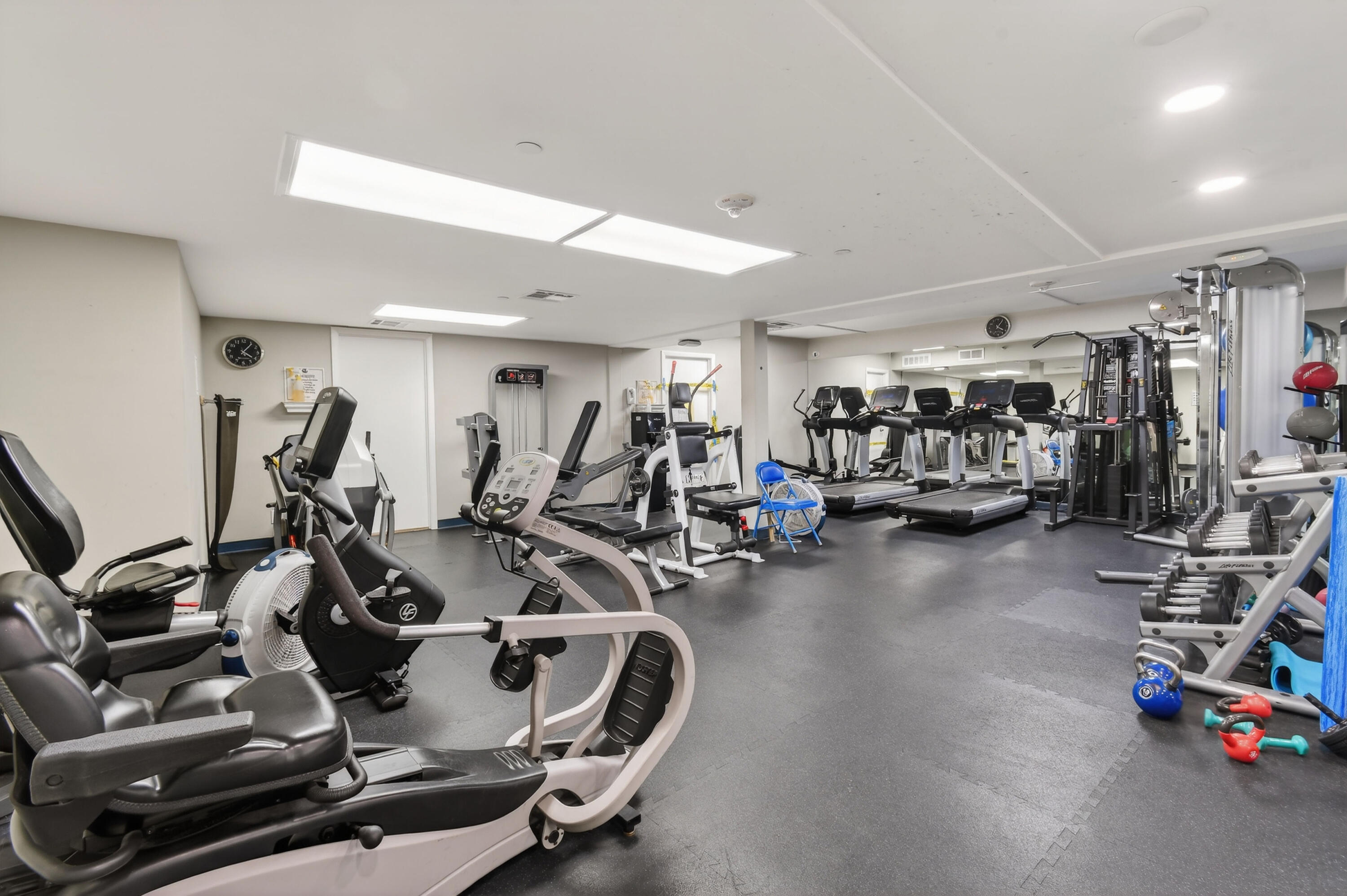 1300 Florida A1A, Unit 320 Jupiter, FL 33477 - Photo 64 of 92 1300JimmyBuffettMemHwy#320(68)