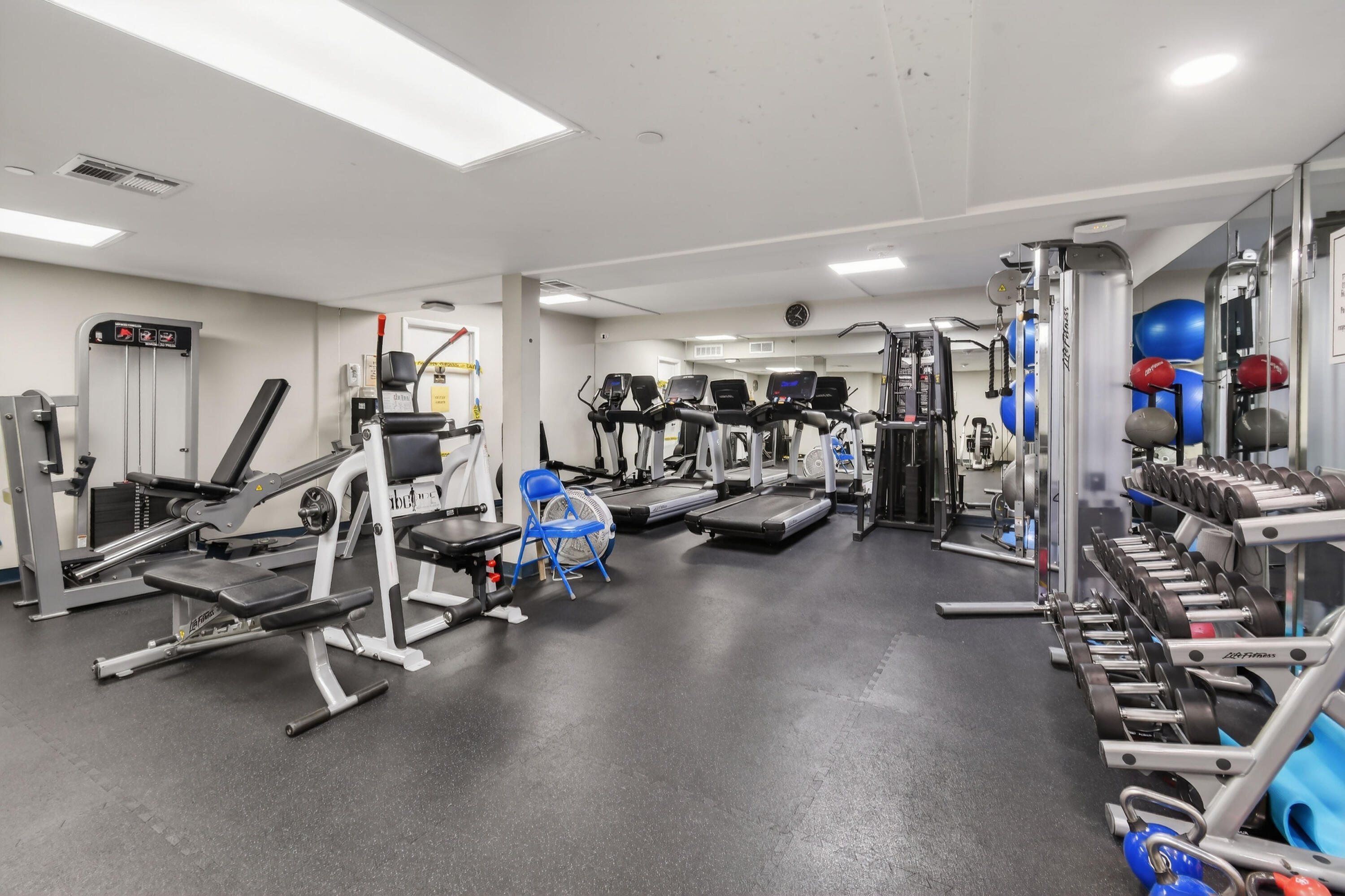 1300 Florida A1A, Unit 320 Jupiter, FL 33477 - Photo 65 of 92 1300JimmyBuffettMemHwy#320(69)