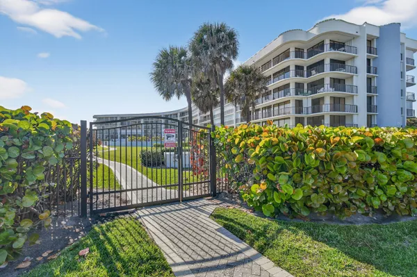 $649,900 | 1300 Florida A1A, Unit 320, Jupiter, FL 33477