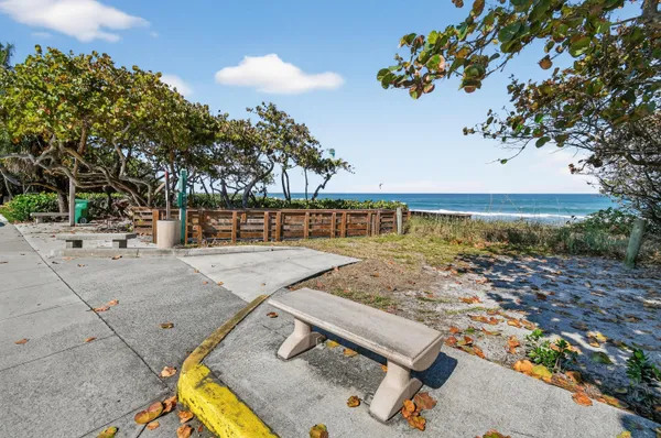 $649,900 | 1300 Florida A1A, Unit 320, Jupiter, FL 33477
