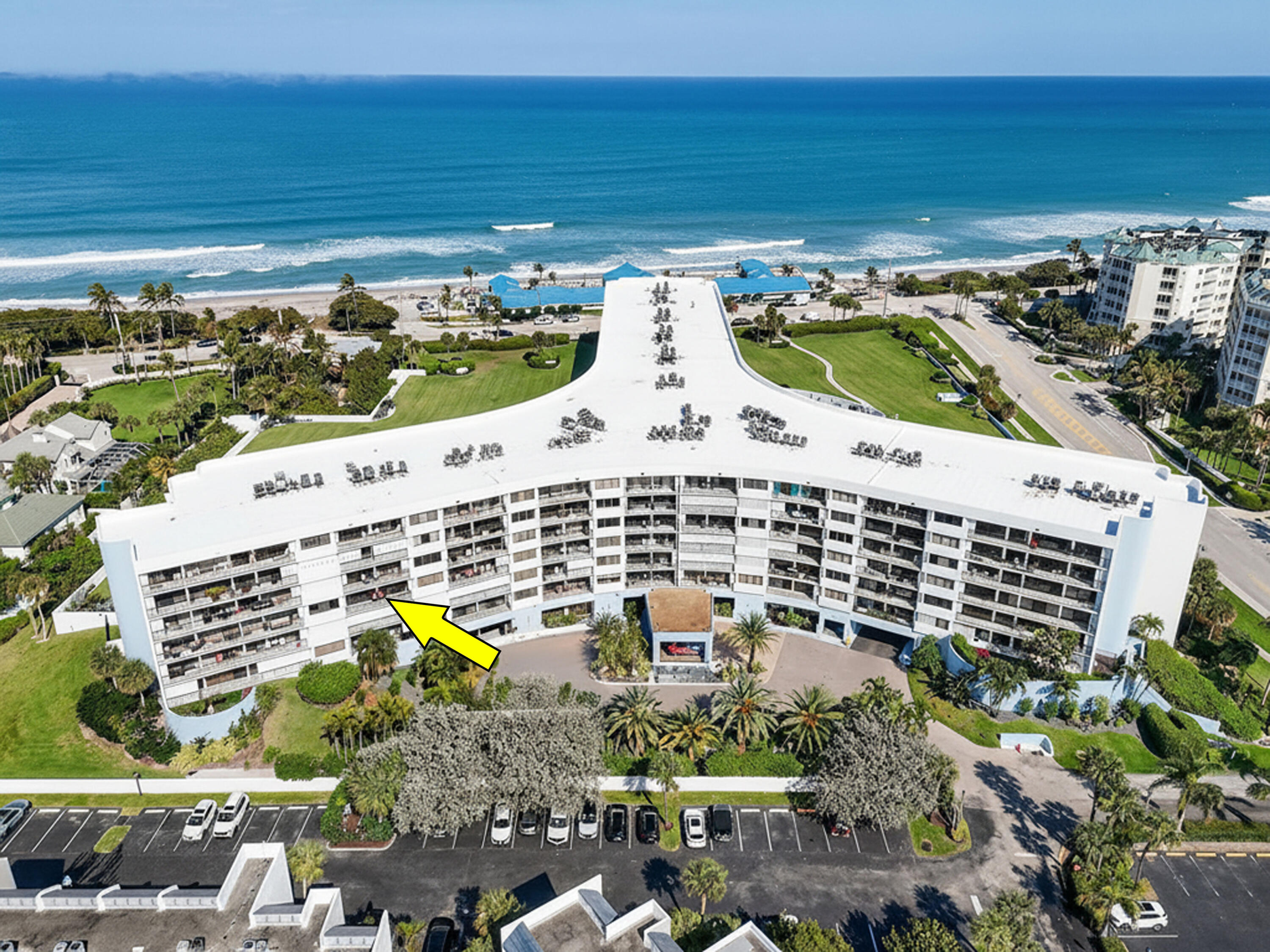 1300 Florida A1A, Unit 320 Jupiter, FL 33477 - Photo 73 of 92 1300JimmyBuffettMemHwy#320Aerials(3)EDIT