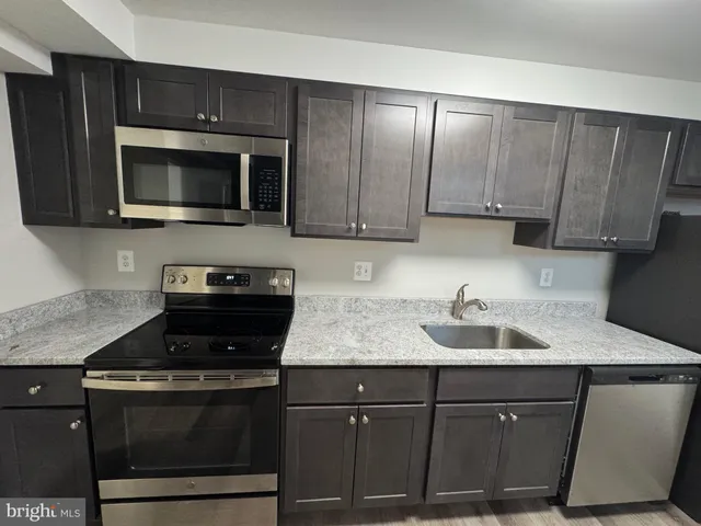 $1,500 | 1103 Llano Drive, Unit B, La Plata, MD 20646