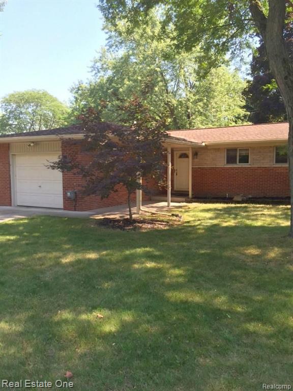 28029 West Nine Mile Road Farmington Hills, MI 48336 - Photo 1 of 36