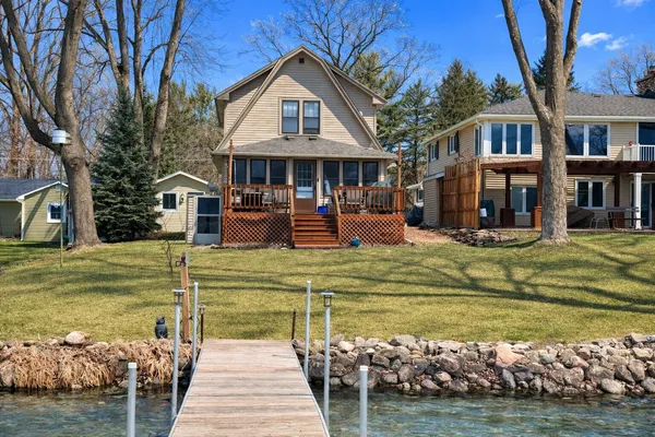 $499,900 | 4827 Riverside Road, Waterford, WI 53185